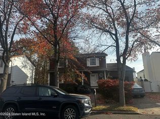 115 Aspinwall St, Staten Island, NY