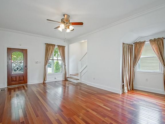 4th image of 5619 Milne Blvd