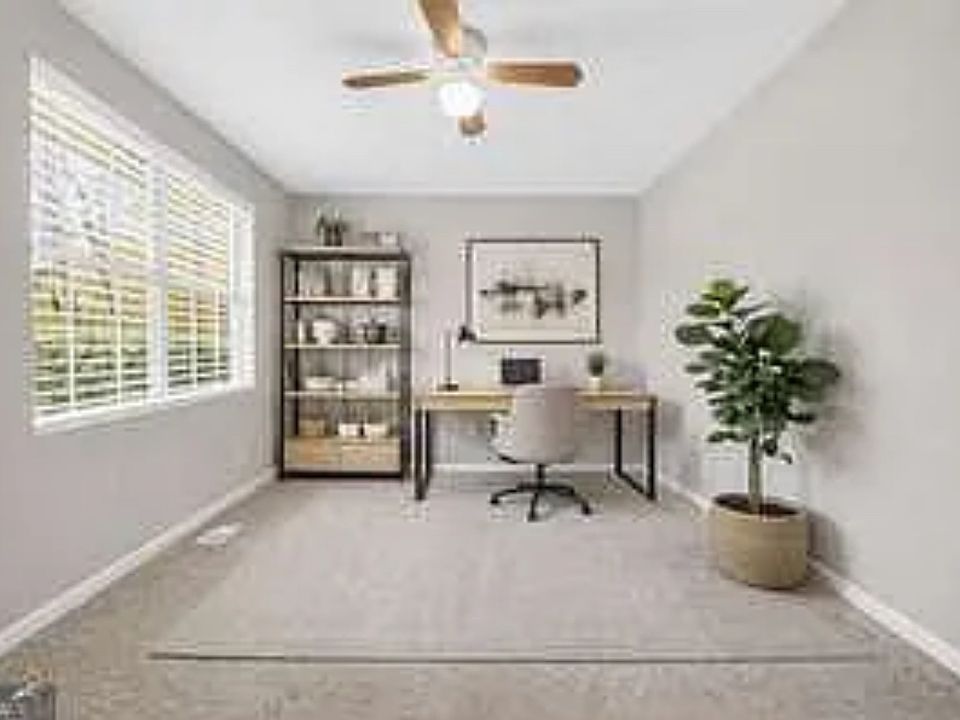 1st image of 231 Meadowbrook Dr