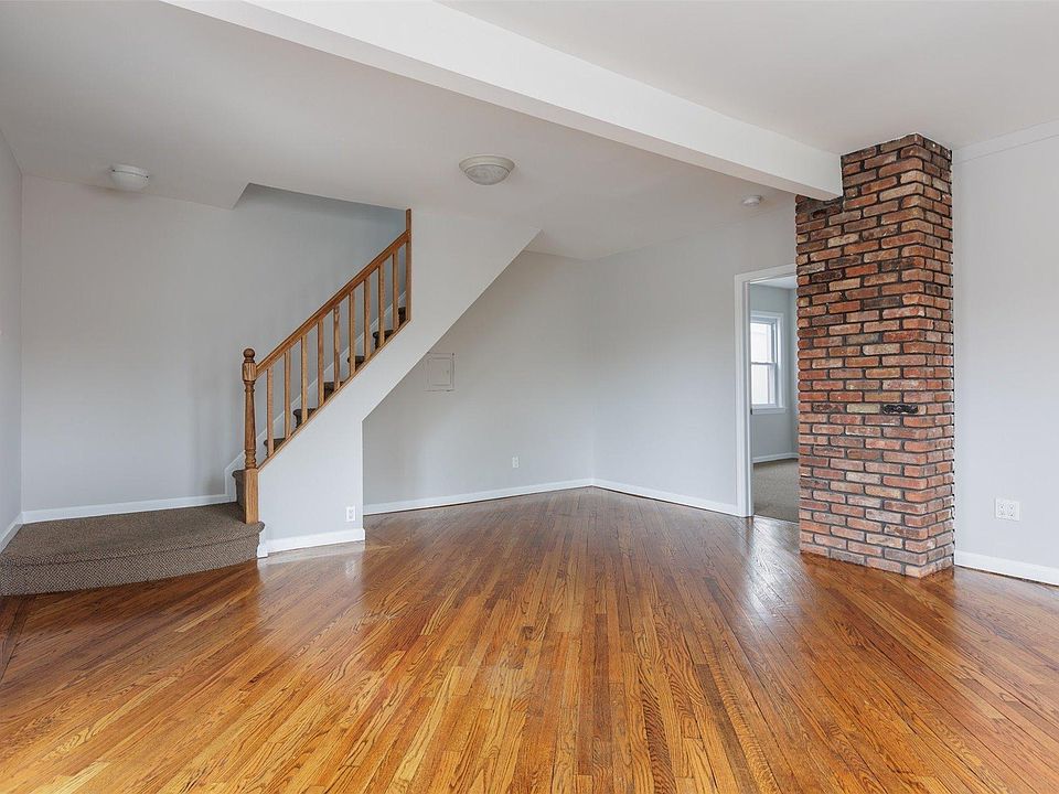 2nd image of 148 N Park Ave