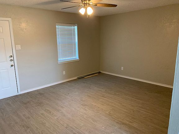 5th image of 713 Grace St