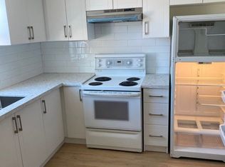5 Main St S #6, Uxbridge, ON L9P1P7
