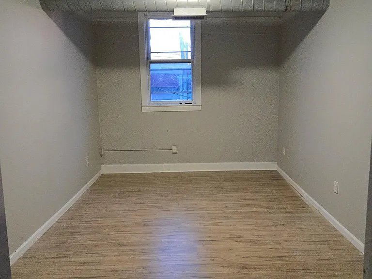 19 E Main St #4 — Photo 15