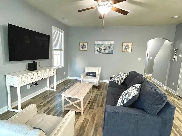 379 Frisco Way — Photo 3