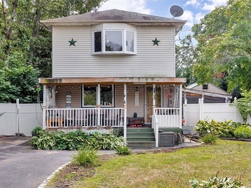 1st image of 28 Oakdale Avenue