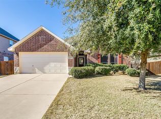 1048 Hidden Lake Dr, Burleson, TX 76028