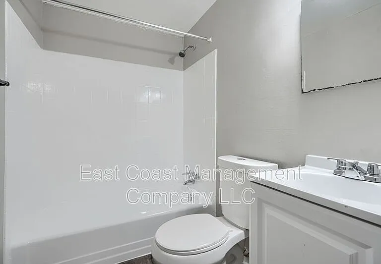 902 Catawba Ct — Photo 16