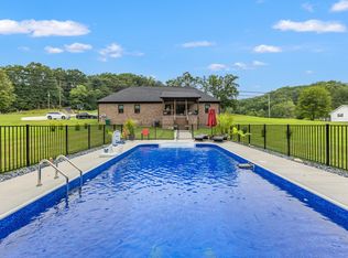 931 S Dogwood Dr, Berea, KY 40403