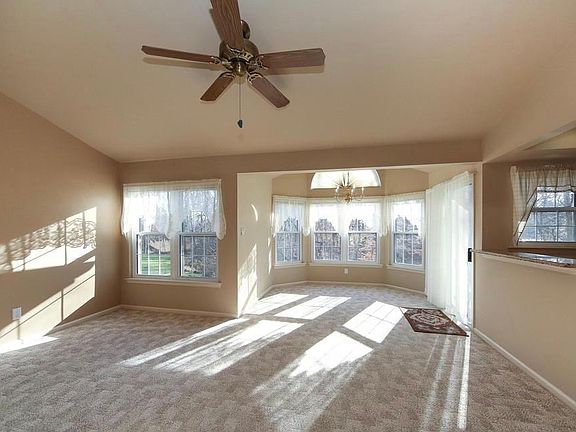 Living room & dining area.