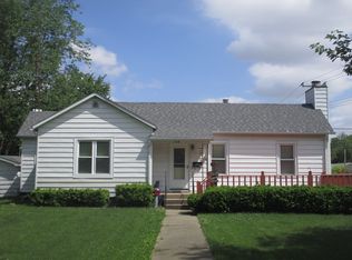 708 E Overton St, Tuscola, IL