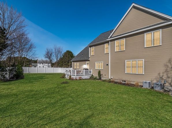6 Hickory Rd, Natick, MA 01760