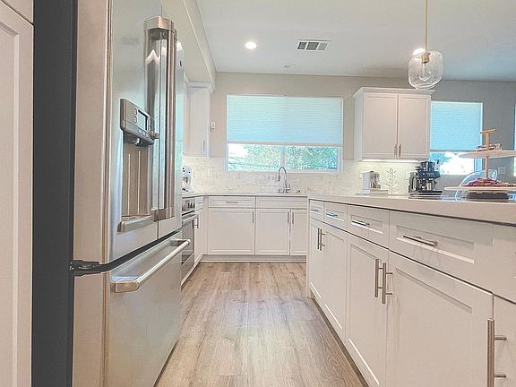 5th image of 13121 W Lumina Way