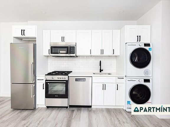 5th image of 329 Woodbine St #1B
