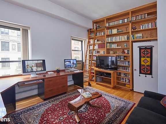 3rd image of 305 W 98th St APT 7AN