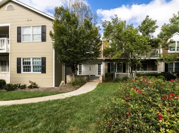 3A Heritage Dr BLDG 3 #A, Chatham Twp., NJ 07928