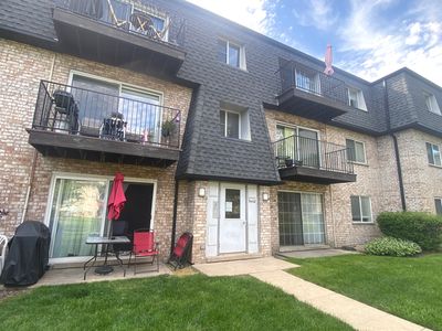 9458 Bay Colony Dr APT 1N, Des Plaines, IL, 60016