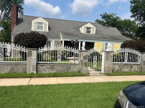 47 Brown Avenue, Hempstead, NY 11550