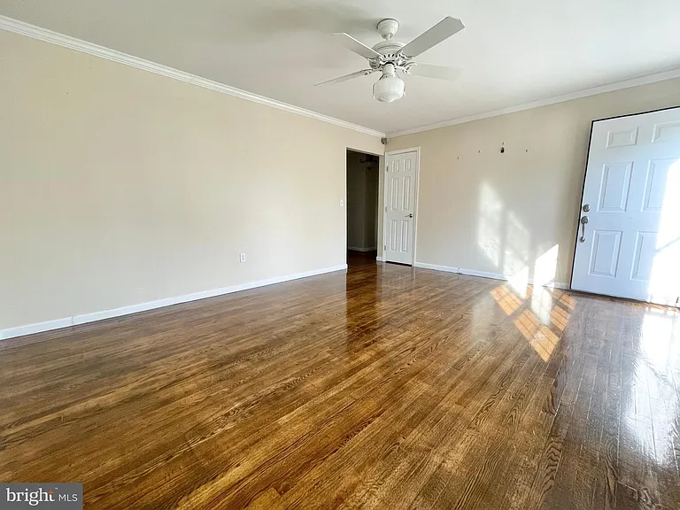 19 Hickory Ln — Photo 5