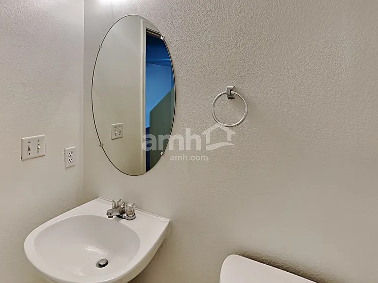 1576 E Orchid Ct — Photo 9