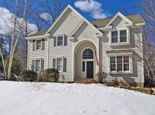 5 Cherry Ln, Bedford, NH 03110