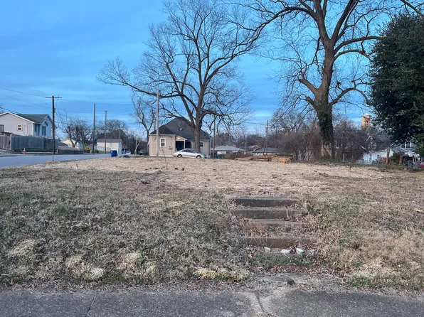 2201 E 14th St, Chattanooga, TN 37404