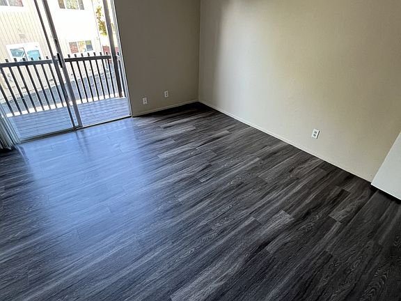 5th image of 2218 Hillsborough Ct APT 6