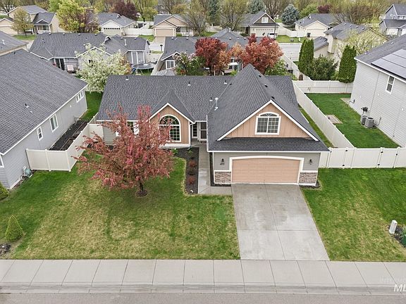 4th image of 1875 N Rosedust Dr