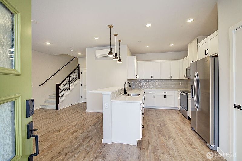 3rd image of 8609 Soper Hill Road #D129
