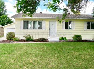 2909 11th Ave N, Fargo, ND 58102