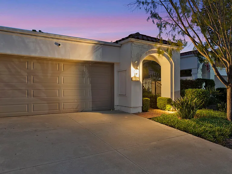 4947 Delos Way — Photo 51