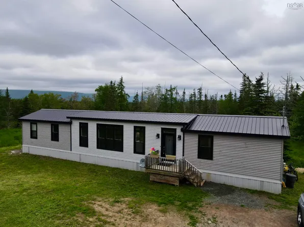 370 Old Margaree Rd, Victoria, NS B0E 1B0