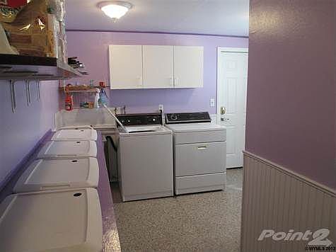 5th image of 392 Hillcrest Way