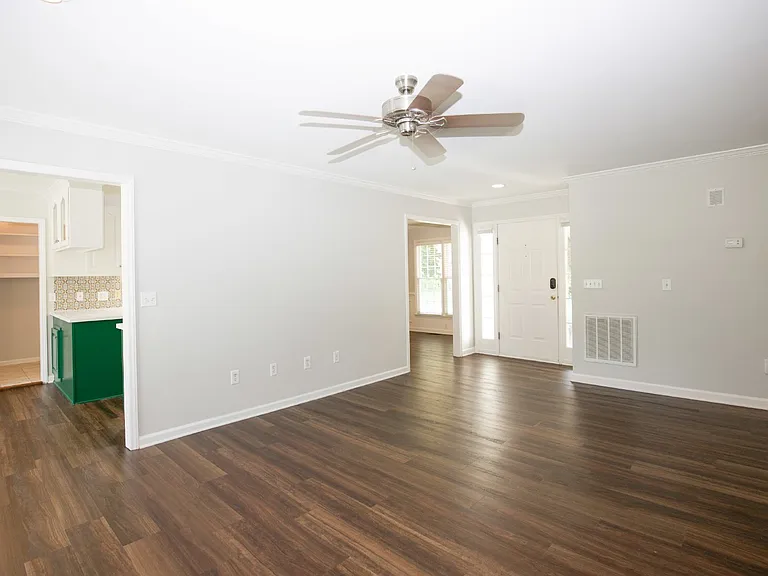 184 Olde Farm Rd — Photo 8