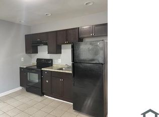 933 52nd St NE APT 1, Washington, DC 20019