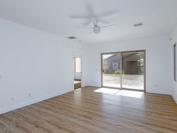 4th image of 6119 Corbin Ave