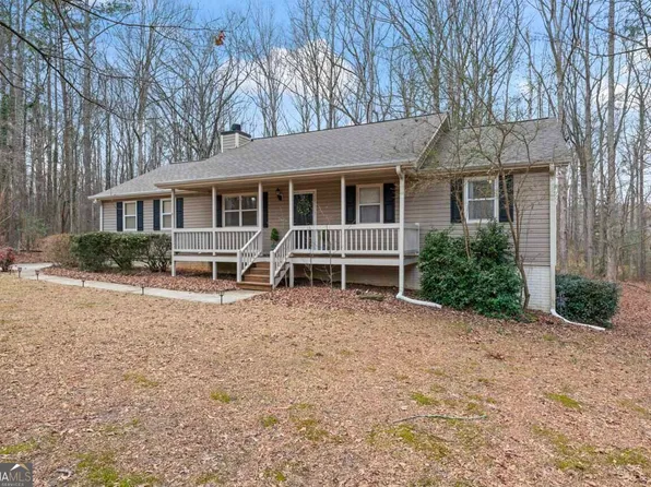 122 Doe Run Dr, Sharpsburg, GA 30277