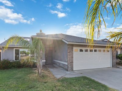 2433 N Knoll Ave, Fresno, CA, 93722