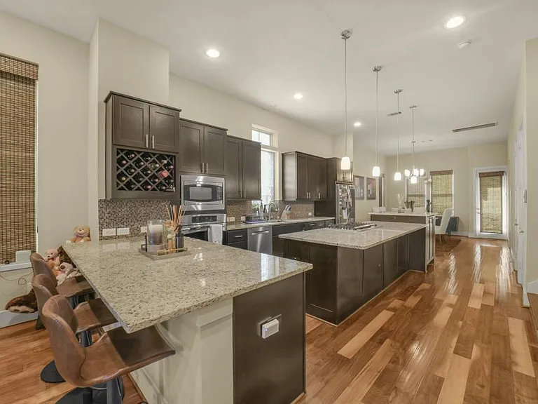 5425A Hidalgo St — Photo 14