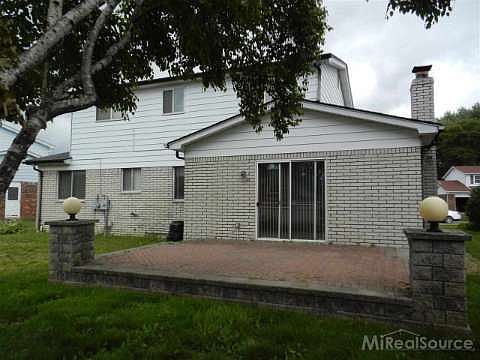 4th image of 30757 Marrocco Dr