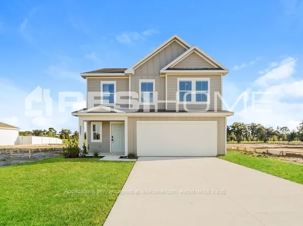 8104 Patagonia Dr, Wildwood, FL 34785