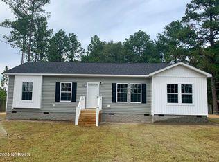 108 Buena Vista Dr, Aberdeen, NC 28315