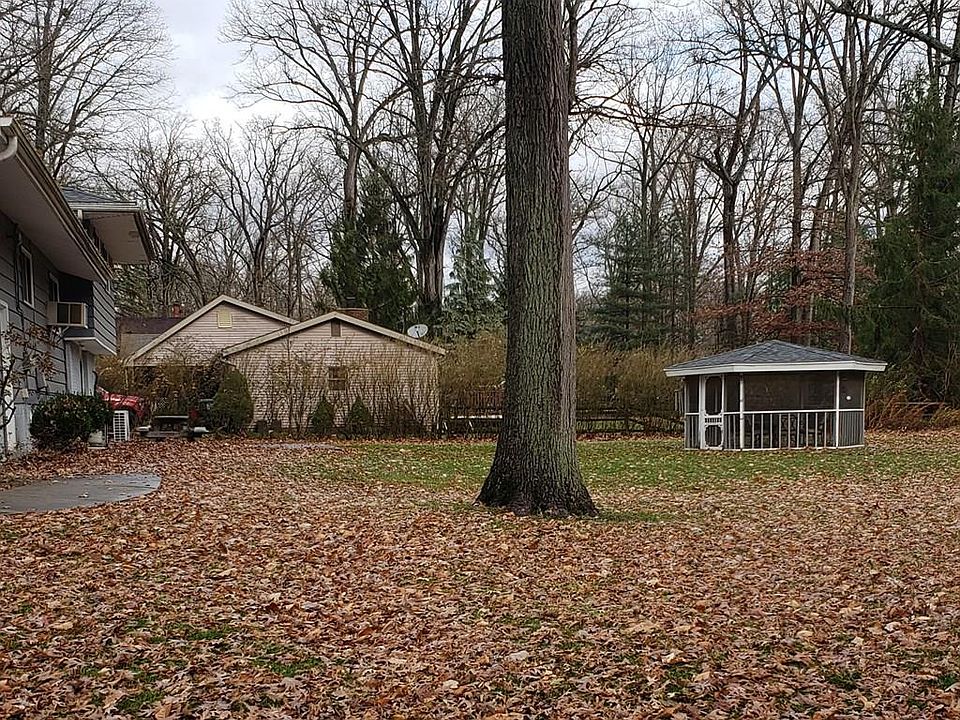2nd image of 1387 Fairgreen Ave