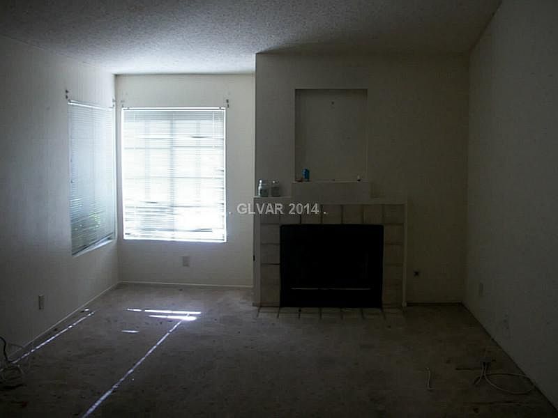 1st image of 3245 Oyster Bay St