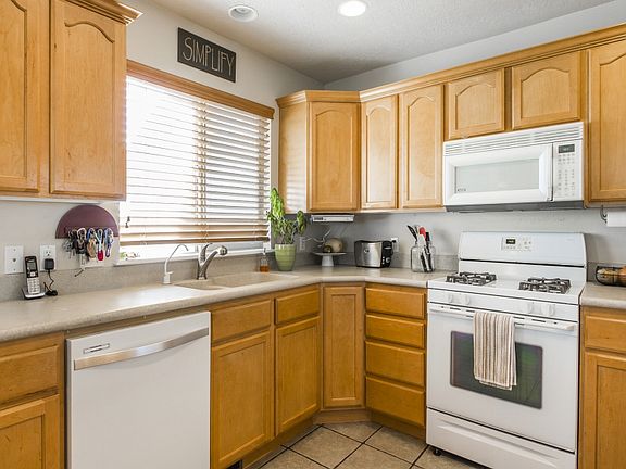 3rd image of 10399 N Morgan Blvd