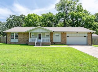 2106 Brenda Ave, Tahlequah, OK 74464