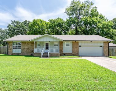 2106 Brenda Ave, Tahlequah, OK, 74464