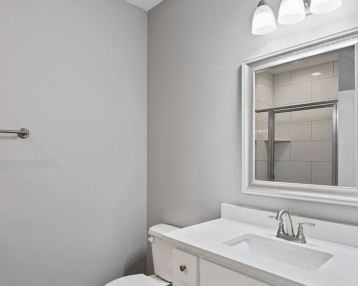 808 Downs Ct — Photo 17