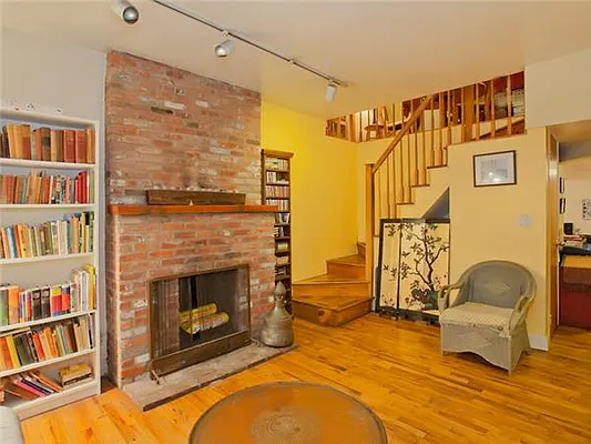 Sold by Avenue Sotheby's International Realty | media 9