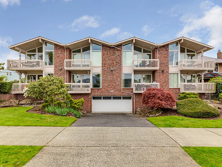 2401 Rucker Ave — Photo 4