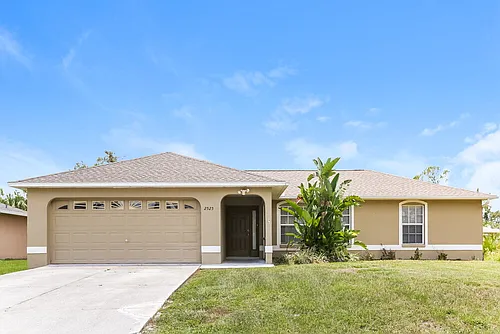 2525 Mather Ln Photo 1